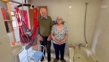 Prism Freeway Transactive Xtra Ceiling Hoist for Parkinson’s Bathing: Rob’s Story