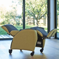 Kirton G-2 Tilt-in-Space Chair