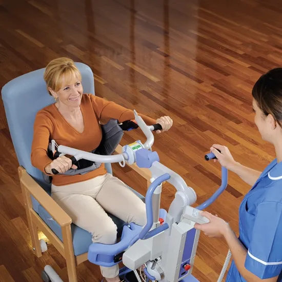 Oxford Journey Stand Aid lifting lady in chair