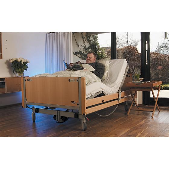 Invacare Octave Bariatric Profiling Bed